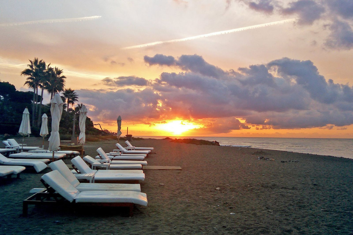 Appartement te koop in New Golden Mile | 4 slaapkamers H5350126