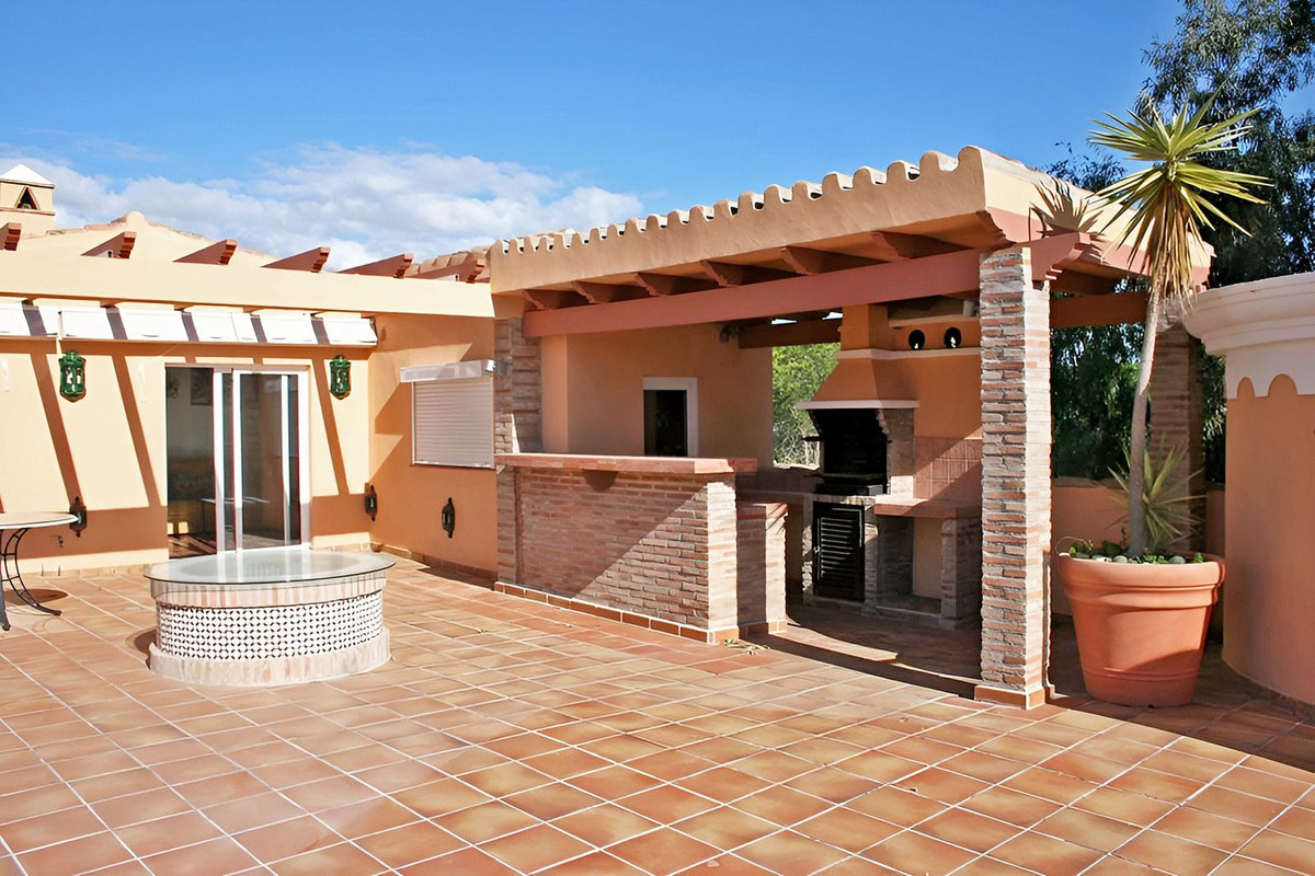 Appartement te koop in New Golden Mile | 4 slaapkamers H5350126