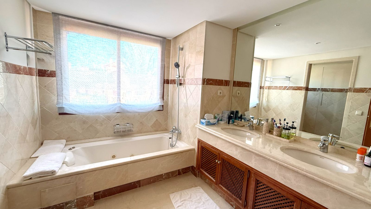 Duplex te koop in New Golden Mile | 3 slaapkamers H5357338