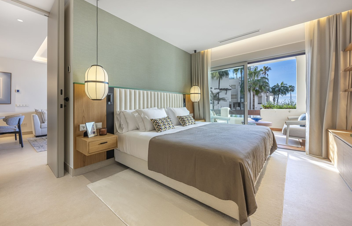 Appartement te koop in New Golden Mile | 3 slaapkamers H5361238