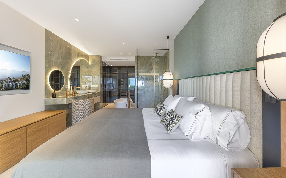 Appartement te koop in New Golden Mile | 3 slaapkamers H5361238