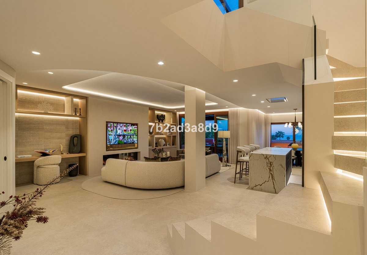 Appartement te koop in New Golden Mile | 3 slaapkamers H5362954