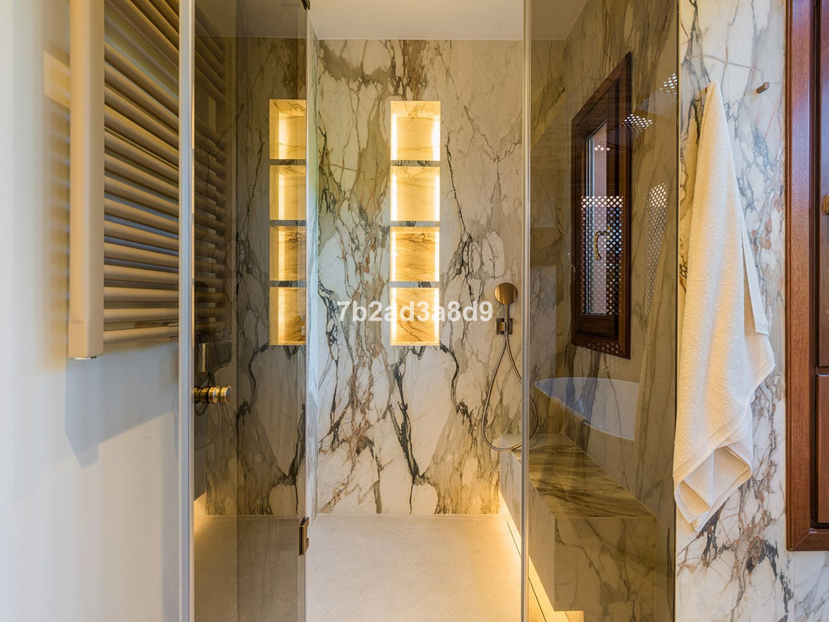 Appartement te koop in New Golden Mile | 3 slaapkamers H5362954