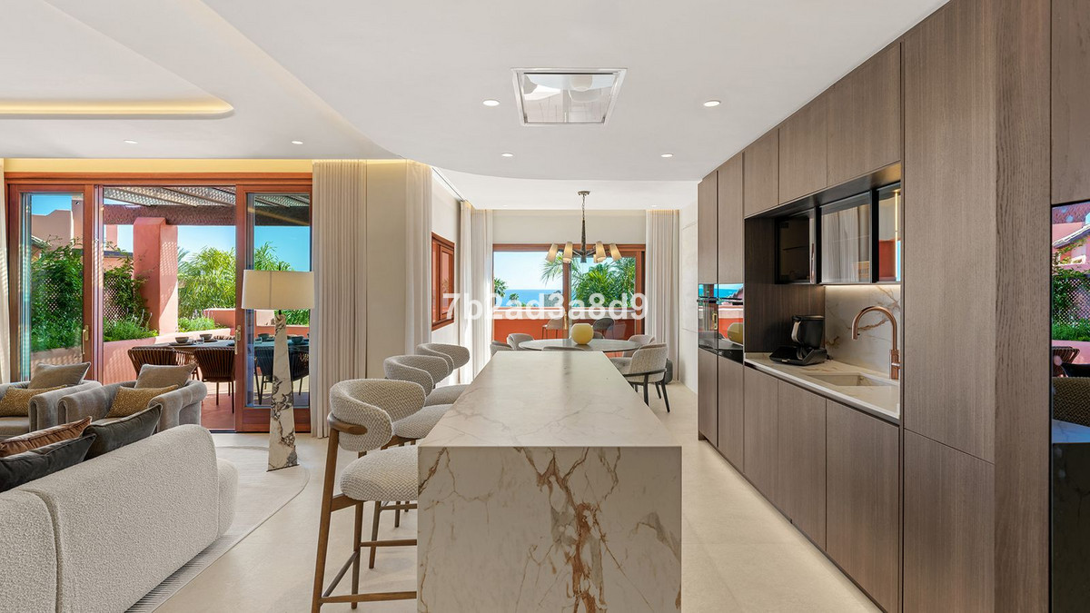 Appartement te koop in New Golden Mile | 3 slaapkamers H5362954