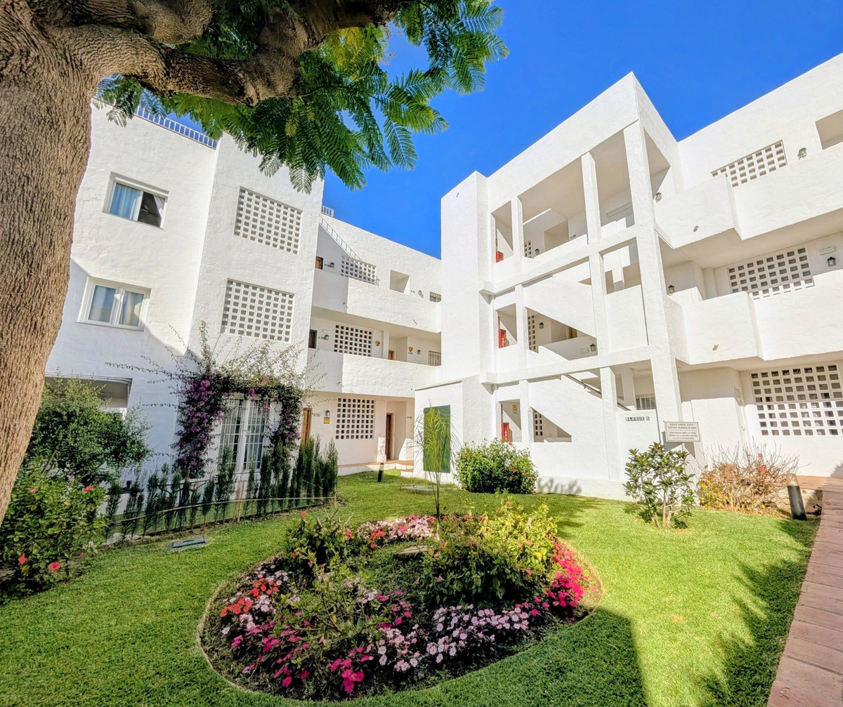 Appartement te koop in New Golden Mile | 3 slaapkamers H5390683