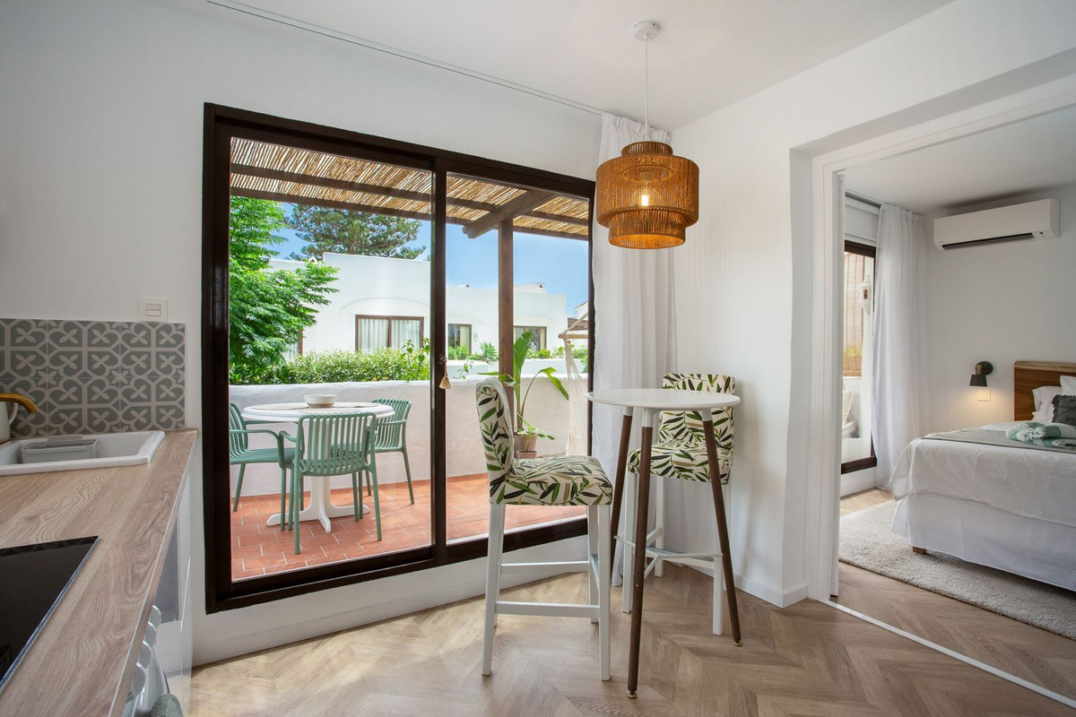 Appartement te koop in New Golden Mile | 1 slaapkamers H5391148