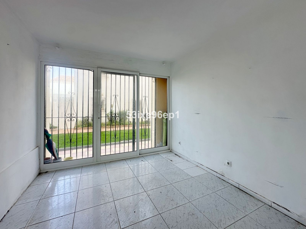 Appartement te koop in New Golden Mile | 1 slaapkamers H5426956