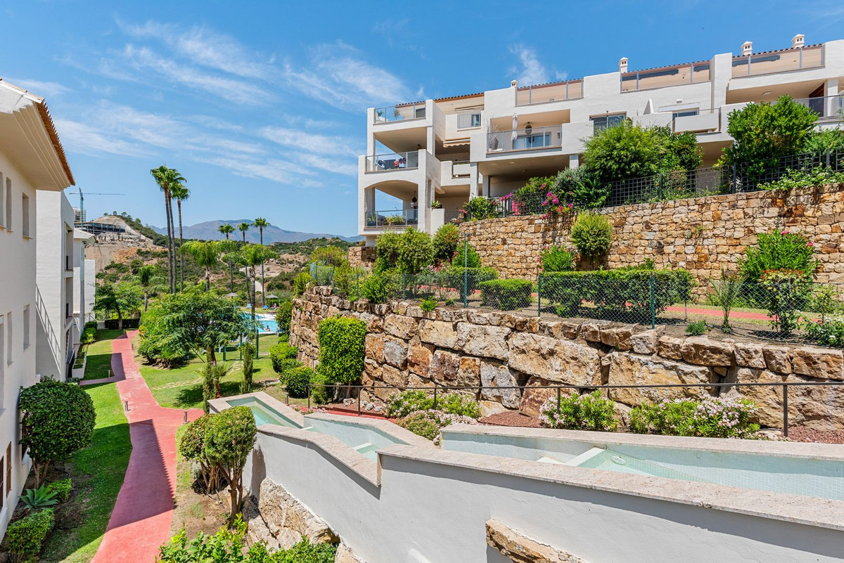 Appartement te koop in New Golden Mile | 2 slaapkamers H5429512