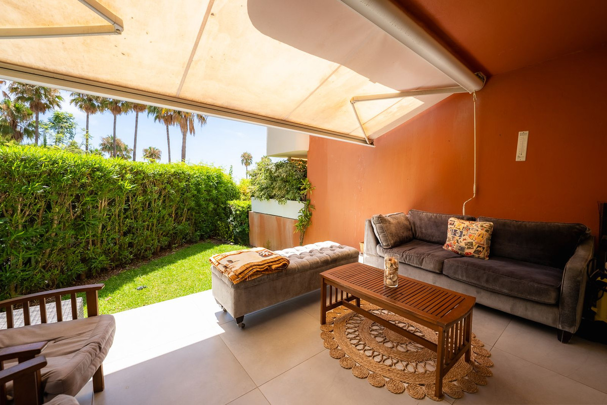 Appartement te koop in New Golden Mile | 4 slaapkamers H5434813