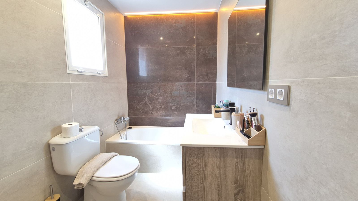 Huis te koop in New Golden Mile | 2 slaapkamers H5448862