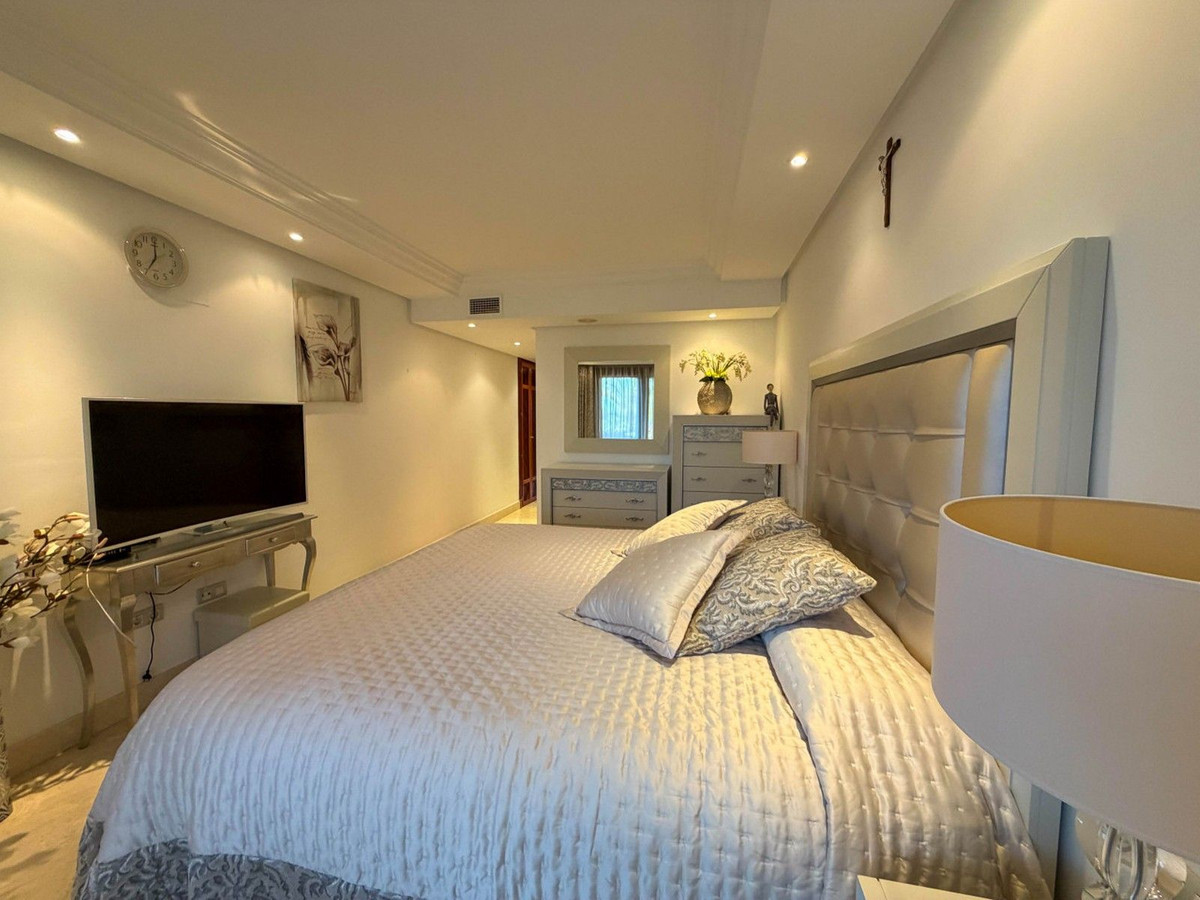 Appartement te koop in New Golden Mile | 2 slaapkamers H5463187