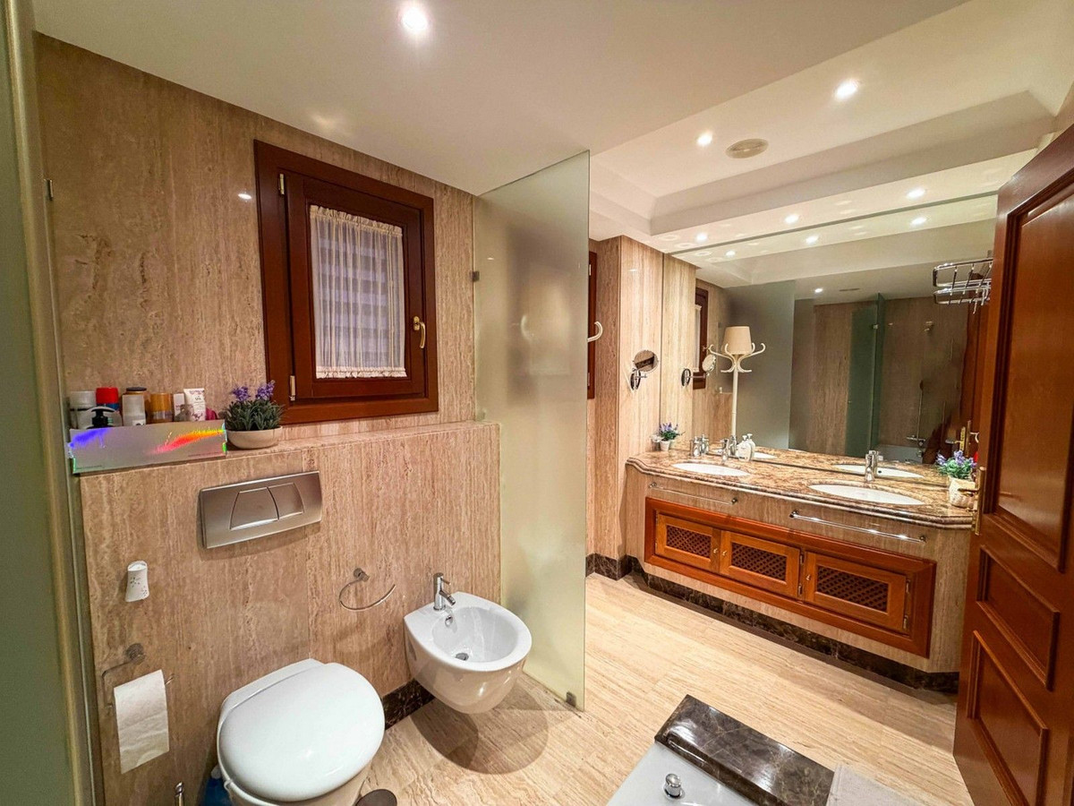 Appartement te koop in New Golden Mile | 2 slaapkamers H5463187