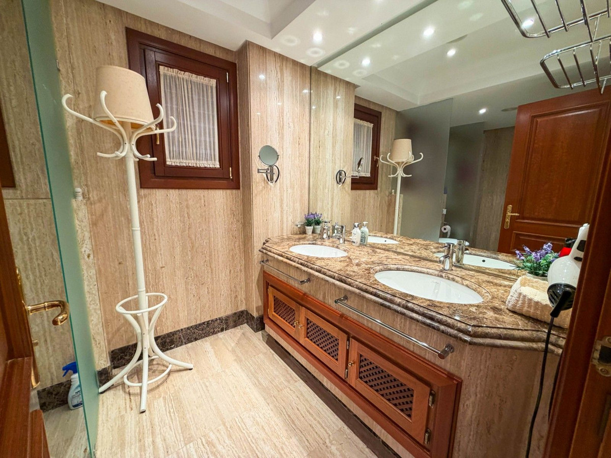 Appartement te koop in New Golden Mile | 2 slaapkamers H5463187