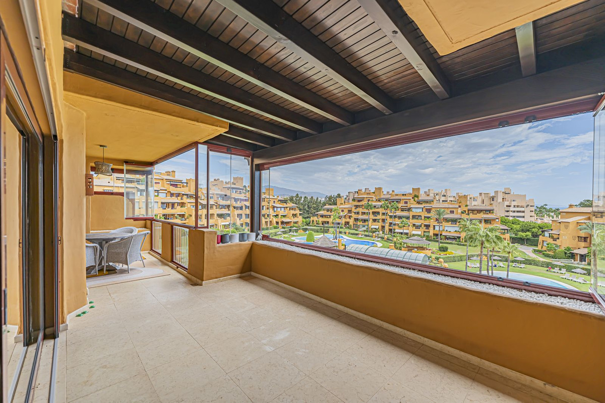 Appartement te koop in New Golden Mile | 3 slaapkamers H5483620