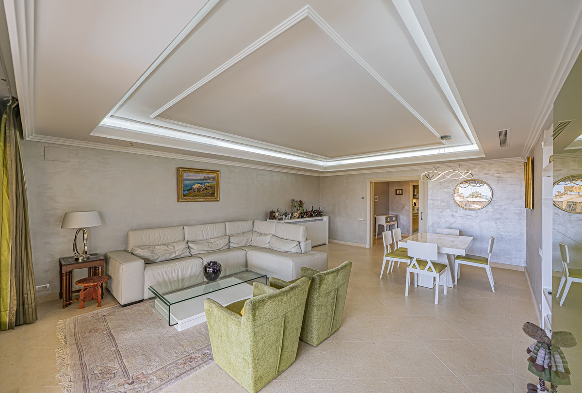 Appartement te koop in New Golden Mile | 3 slaapkamers H5483620