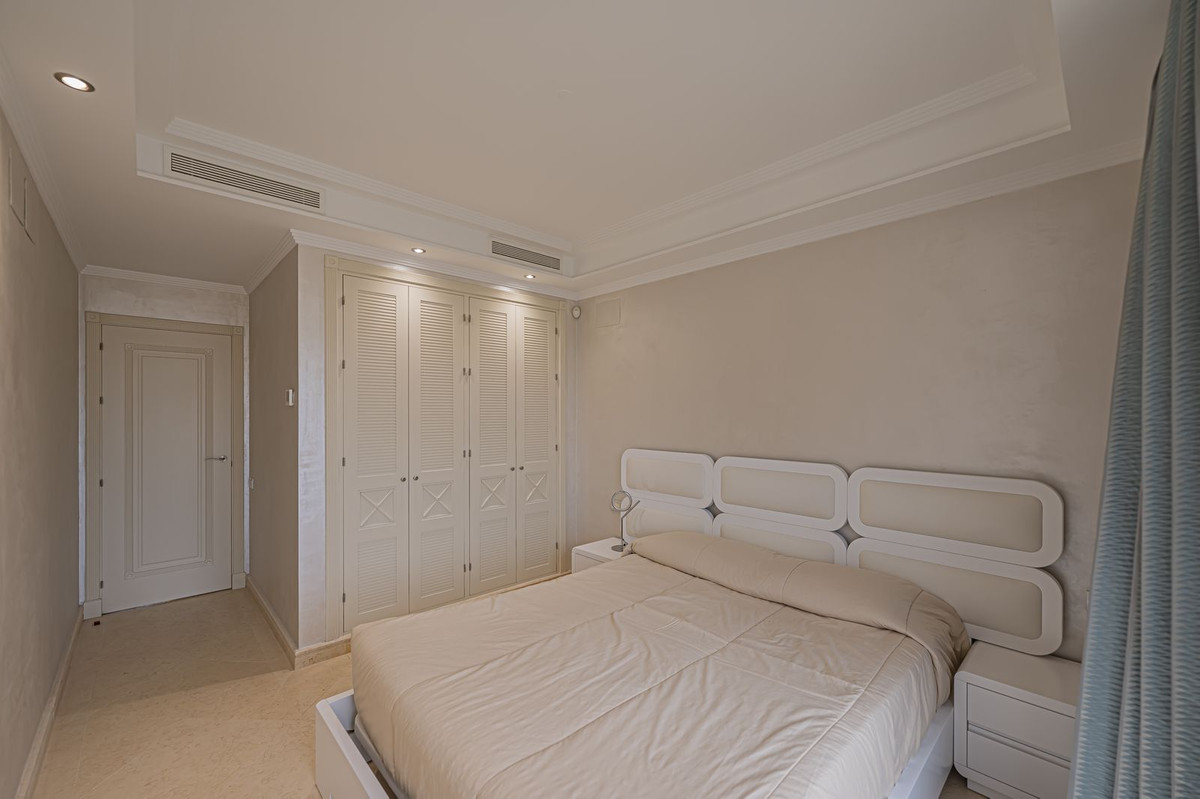 Appartement te koop in New Golden Mile | 3 slaapkamers H5483620