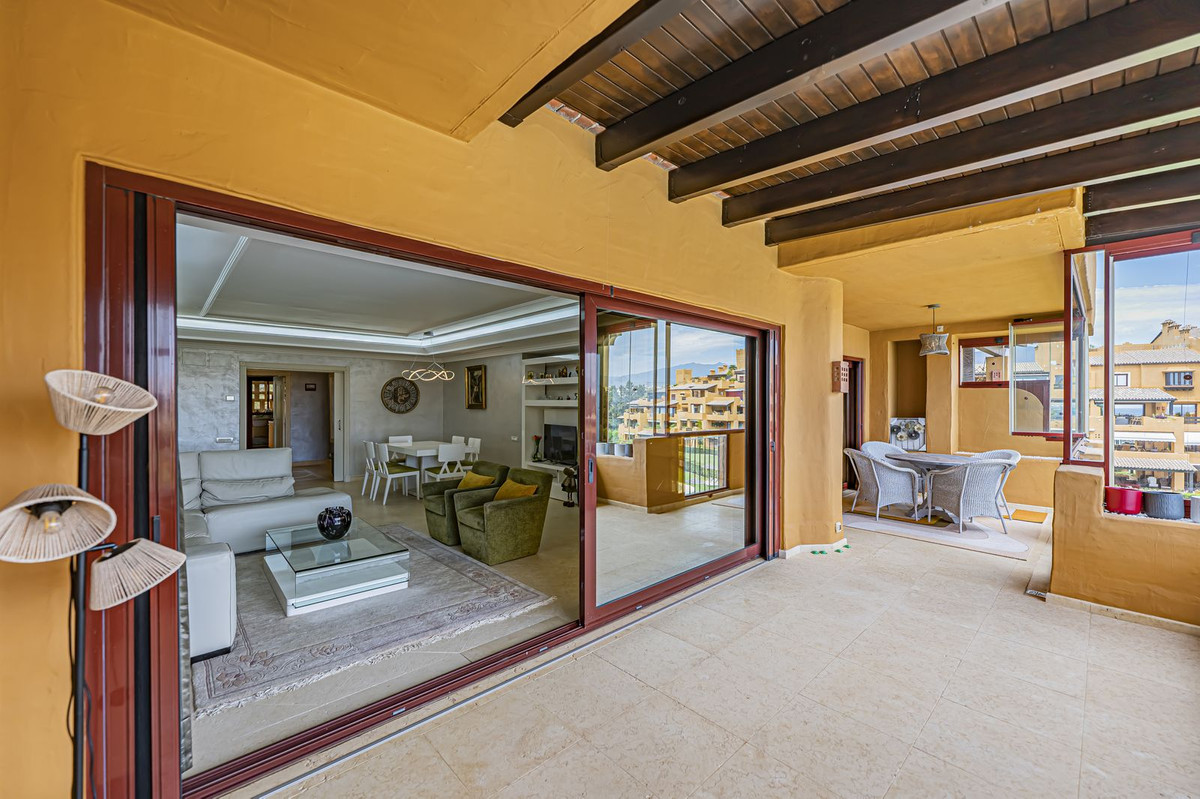 Appartement te koop in New Golden Mile | 3 slaapkamers H5483620