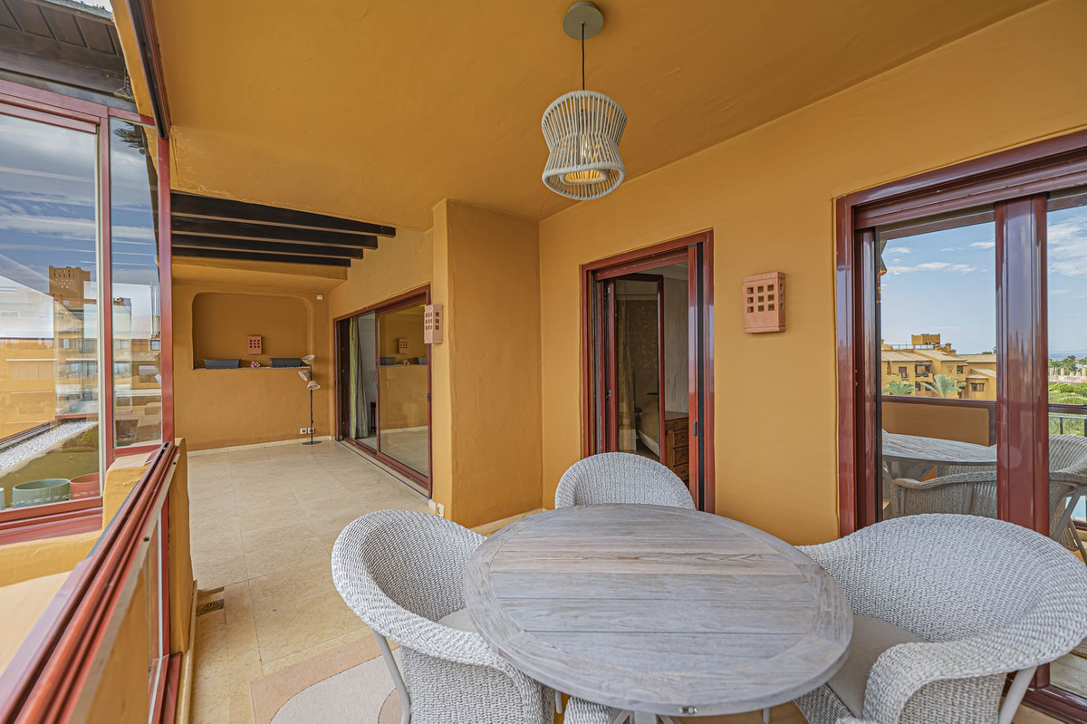 Appartement te koop in New Golden Mile | 3 slaapkamers H5483620