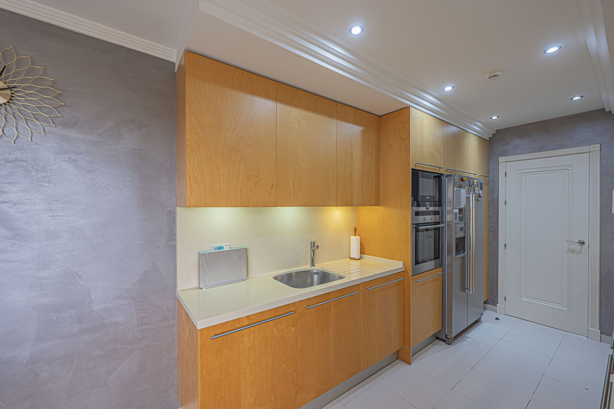 Appartement te koop in New Golden Mile | 3 slaapkamers H5483620