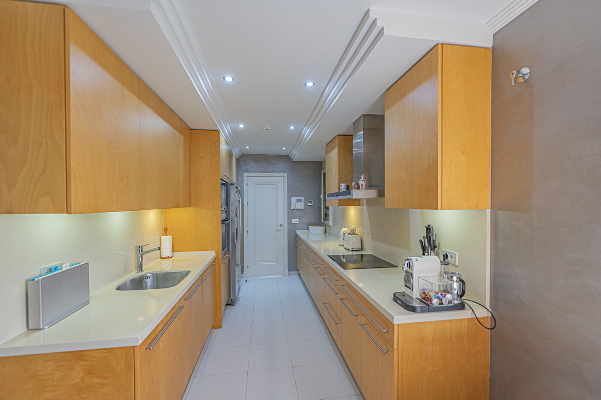 Appartement te koop in New Golden Mile | 3 slaapkamers H5483620