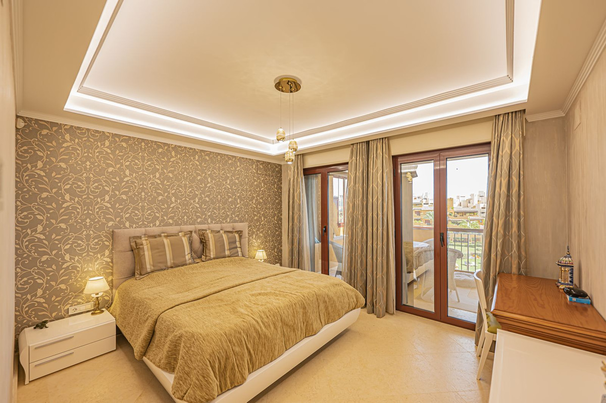 Appartement te koop in New Golden Mile | 3 slaapkamers H5483620