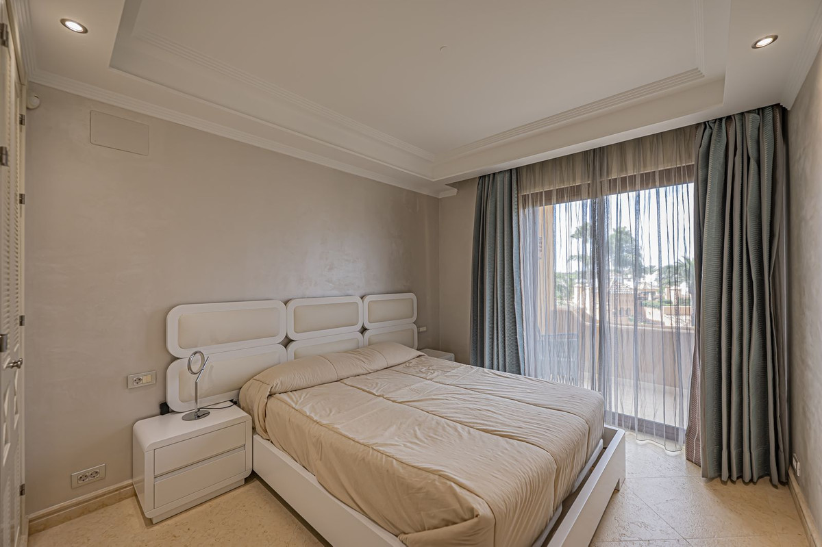 Appartement te koop in New Golden Mile | 3 slaapkamers H5483620