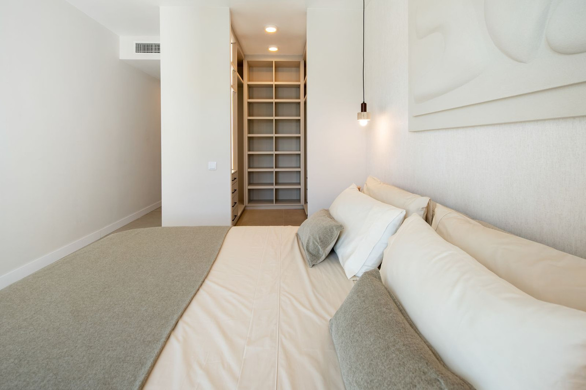 Appartement te koop in New Golden Mile | 3 slaapkamers H5498830