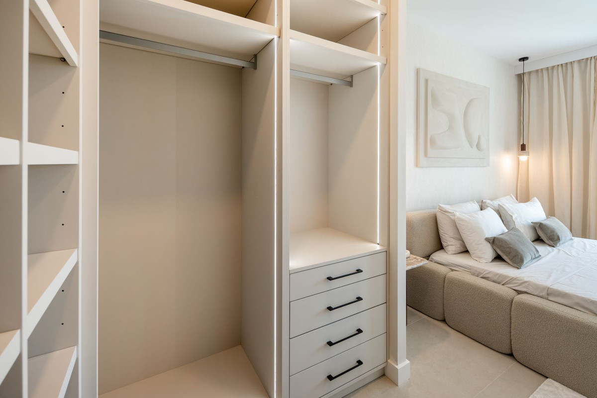 Appartement te koop in New Golden Mile | 3 slaapkamers H5498830