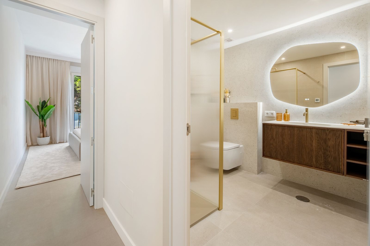 Appartement te koop in New Golden Mile | 3 slaapkamers H5498830
