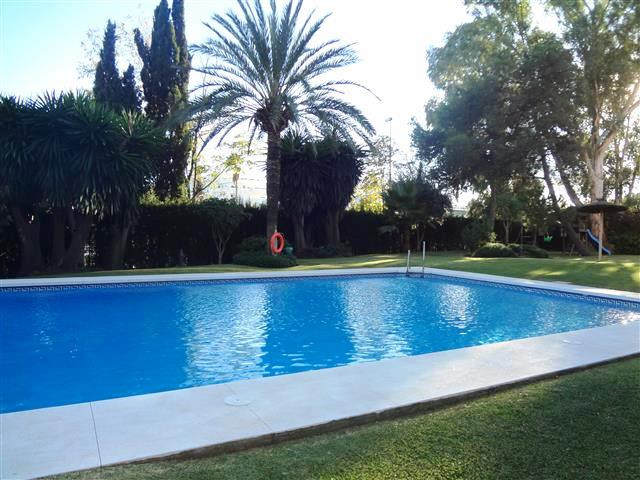 Tussenverdieping Appartement in Nueva Andalucía-15