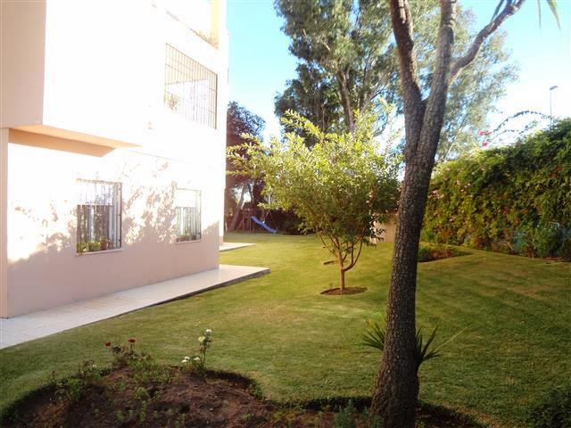Tussenverdieping Appartement in Nueva Andalucía-16