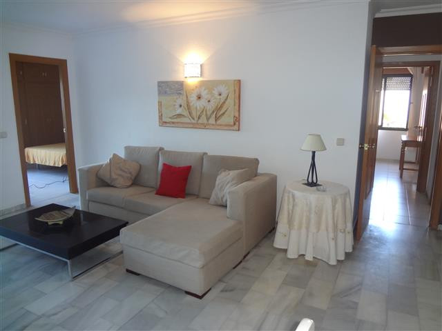 Tussenverdieping Appartement in Nueva Andalucía-9
