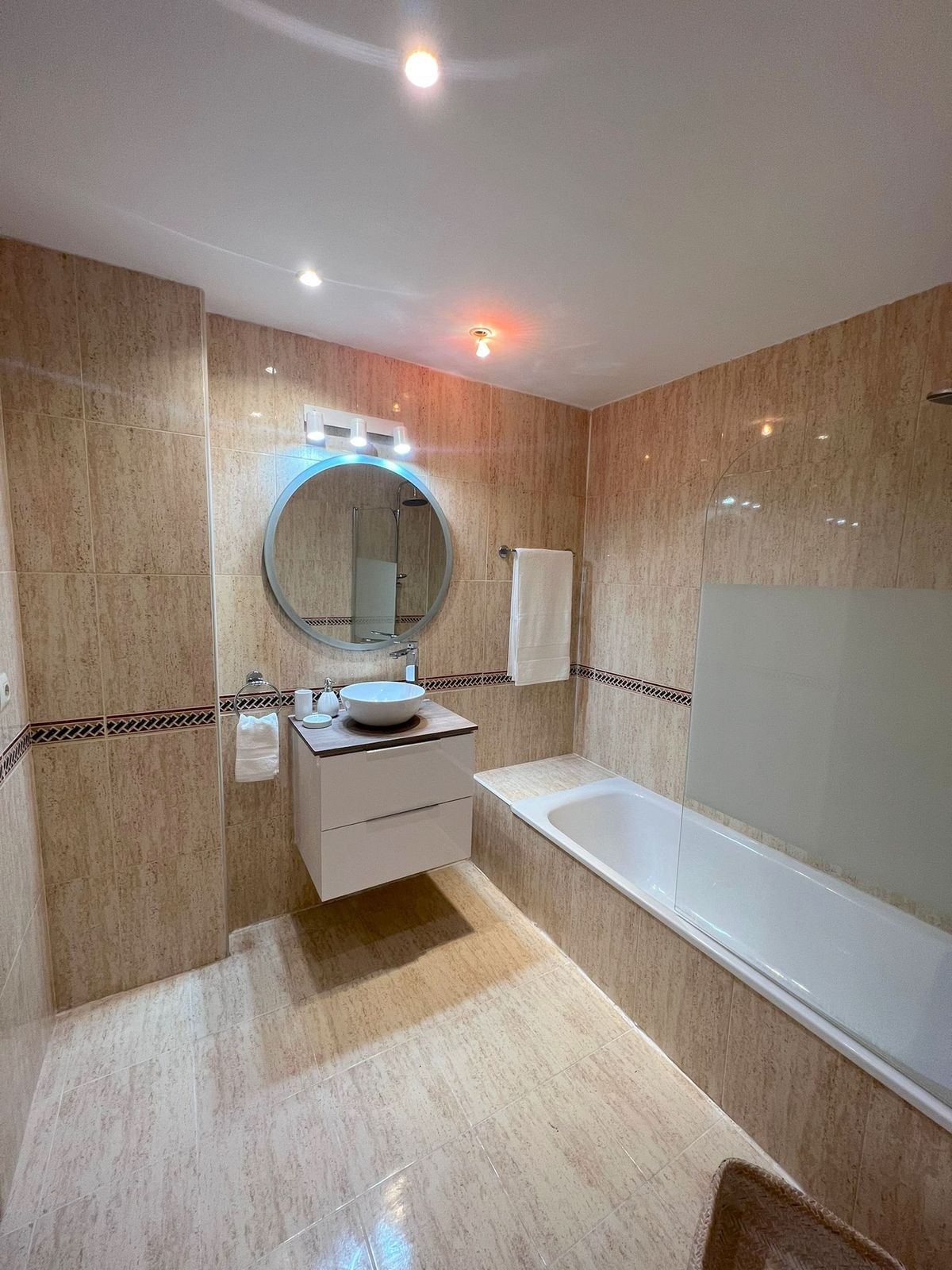 Appartement te koop in Nueva Andalucía | 3 slaapkamers H4137199