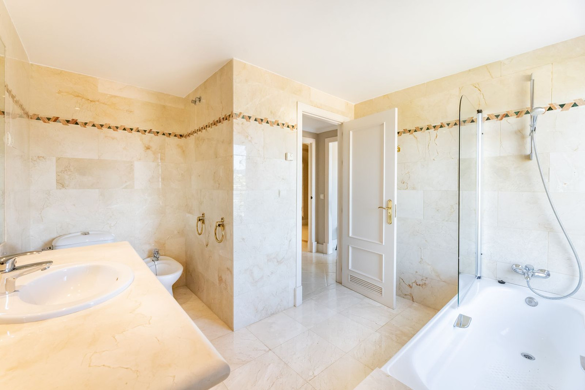 Property main view 33