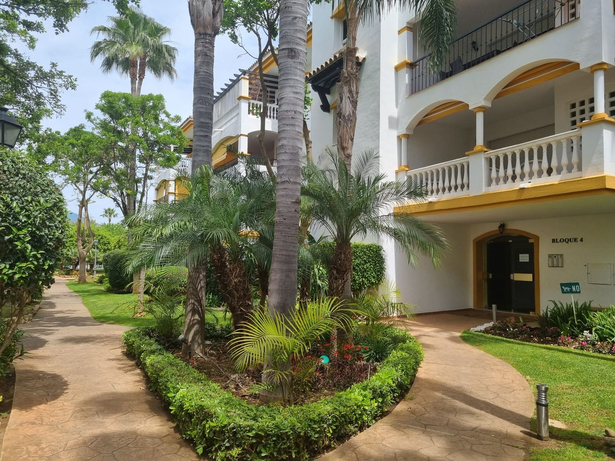 Appartement te koop in Nueva Andalucía | 3 slaapkamers H4324150