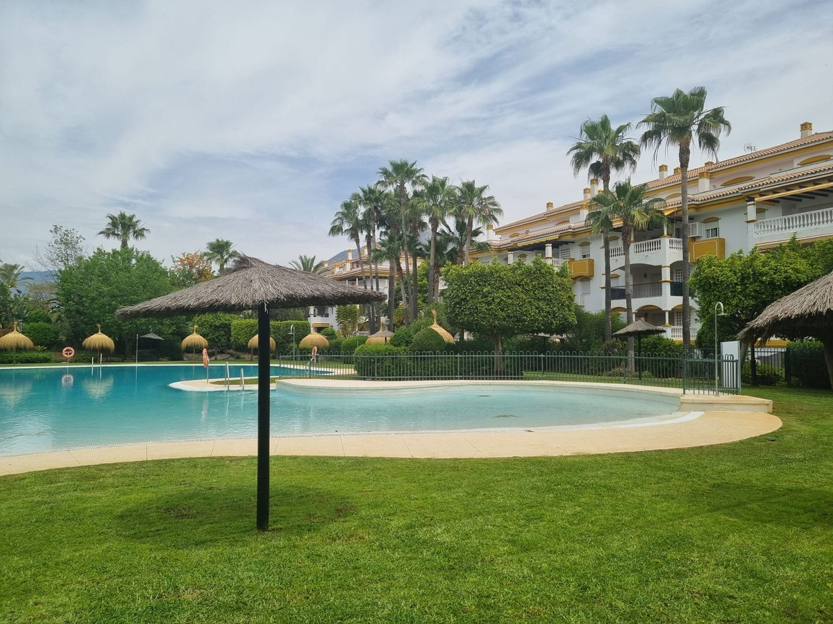 Appartement te koop in Nueva Andalucía | 3 slaapkamers H4324150