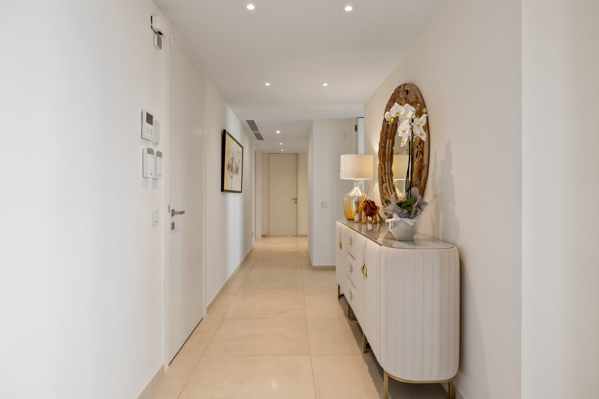 Appartement te koop in Nueva Andalucía | 7 slaapkamers H4710154