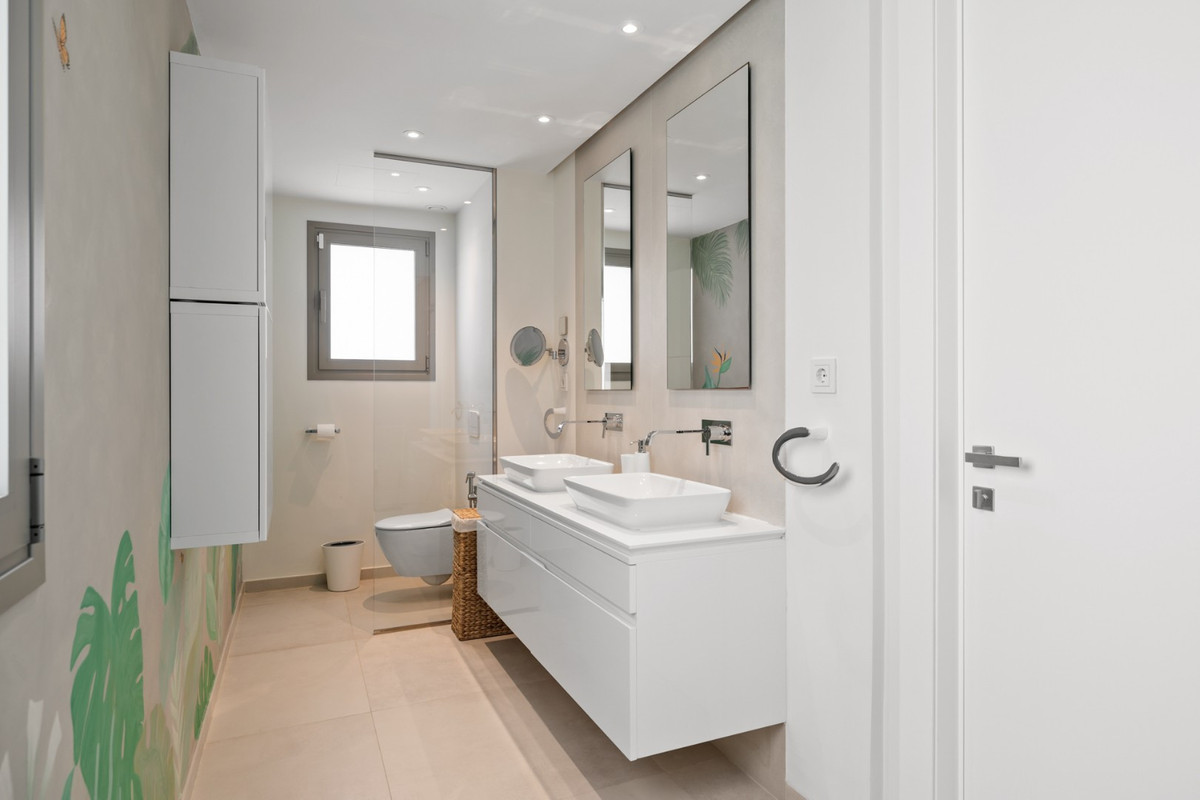 Appartement te koop in Nueva Andalucía | 7 slaapkamers H4710154
