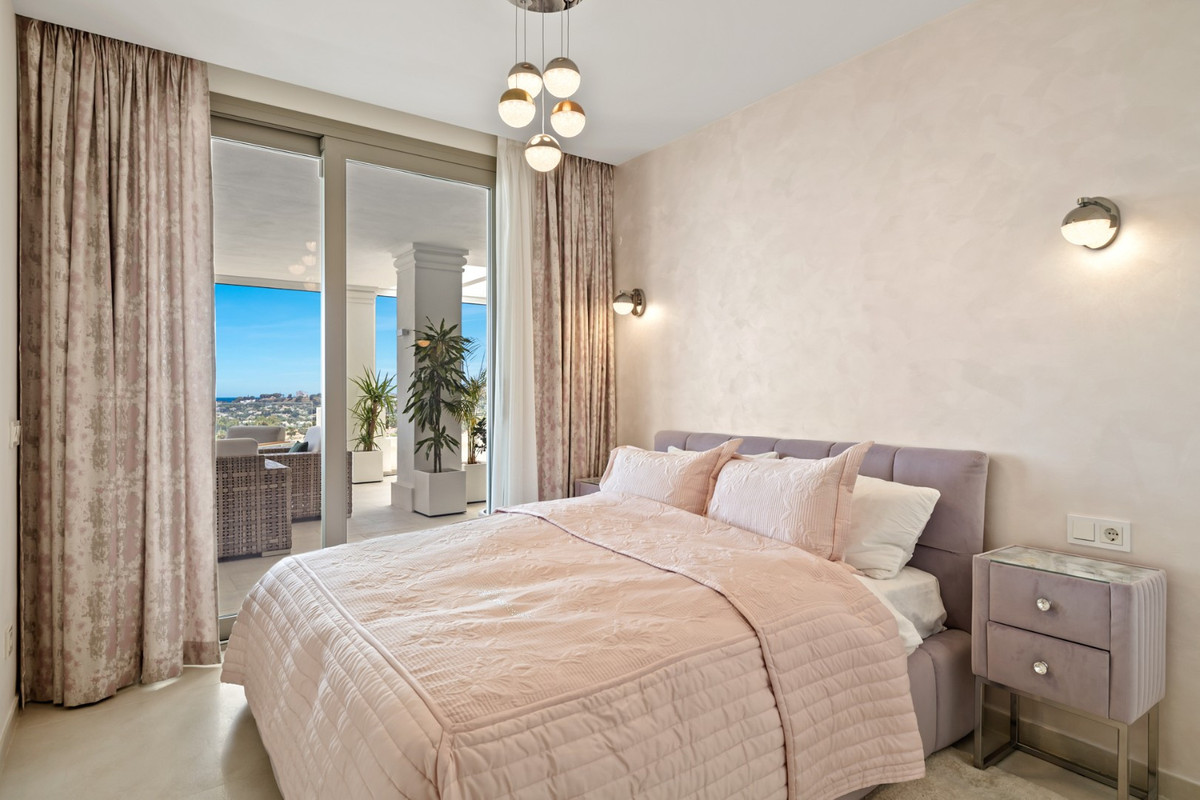 Appartement te koop in Nueva Andalucía | 7 slaapkamers H4710154