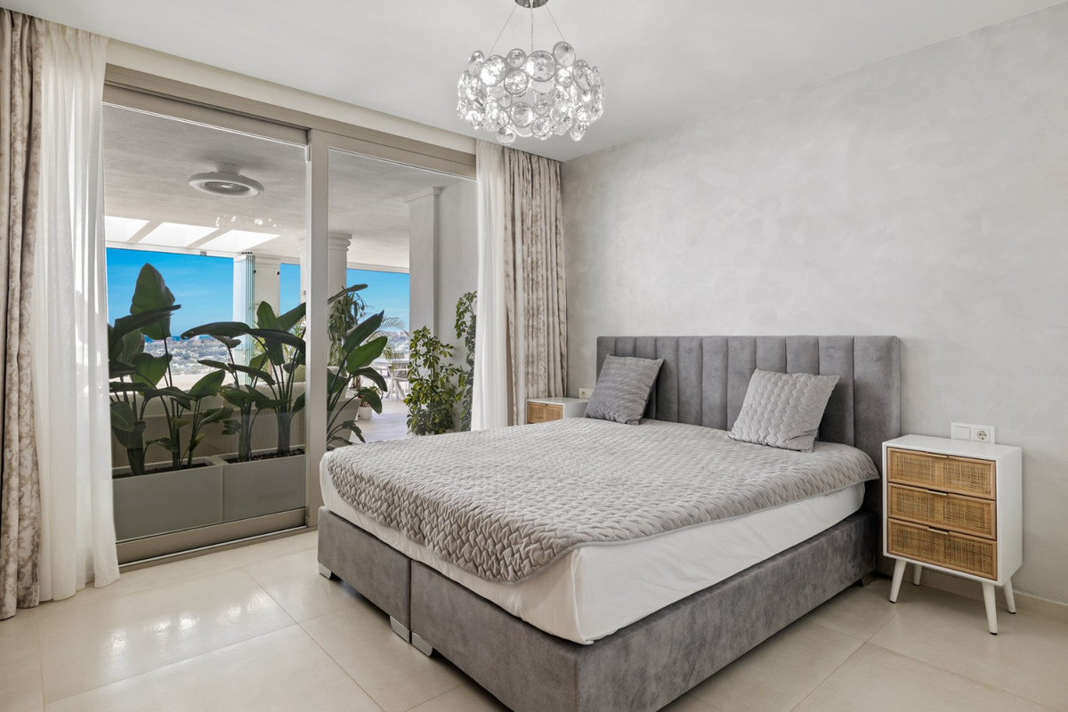 Appartement te koop in Nueva Andalucía | 7 slaapkamers H4710154