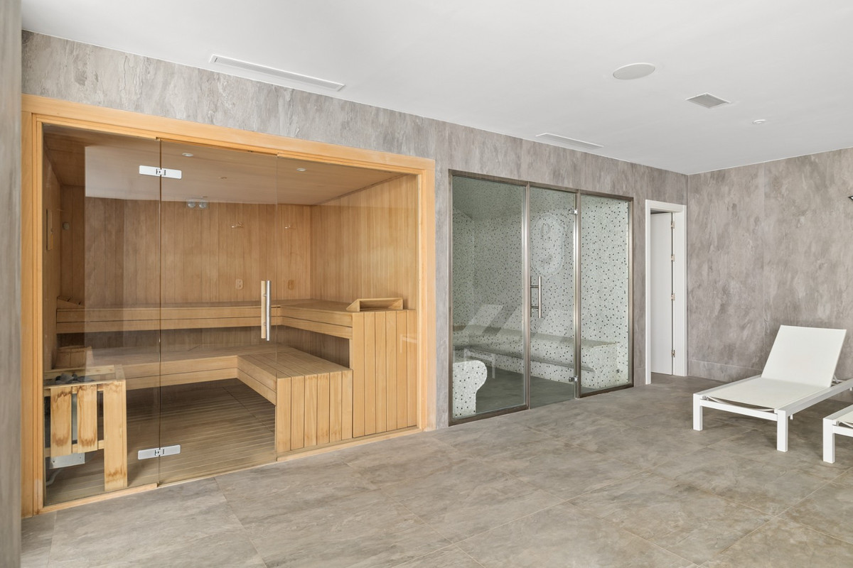 Appartement te koop in Nueva Andalucía | 7 slaapkamers H4710154
