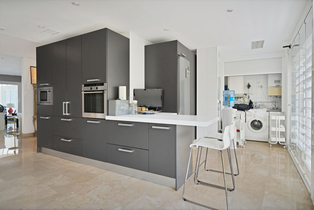 Appartement te koop in Nueva Andalucía | 3 slaapkamers H4749808
