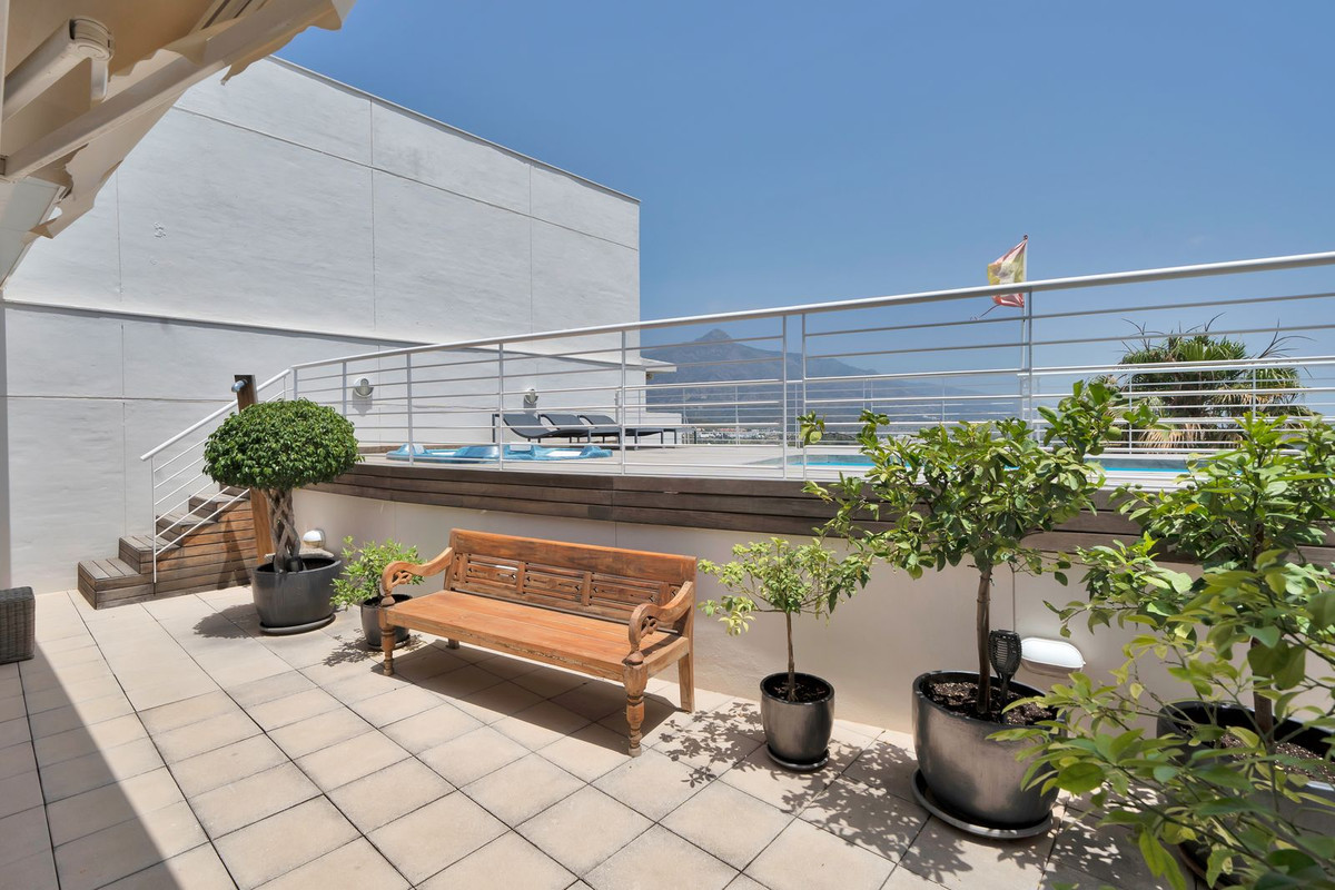 Appartement te koop in Nueva Andalucía | 3 slaapkamers H4749808