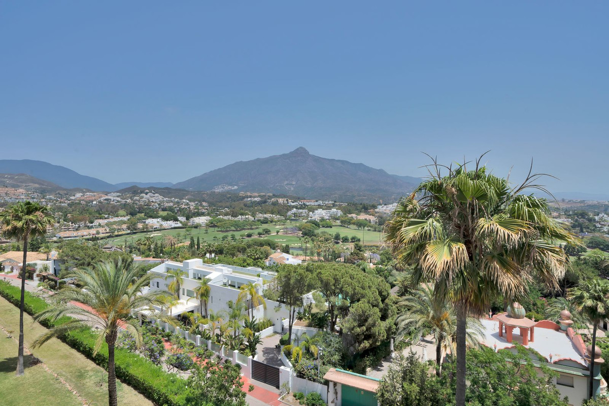 Appartement te koop in Nueva Andalucía | 3 slaapkamers H4749808