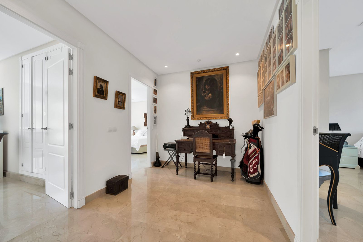 Appartement te koop in Nueva Andalucía | 3 slaapkamers H4749808