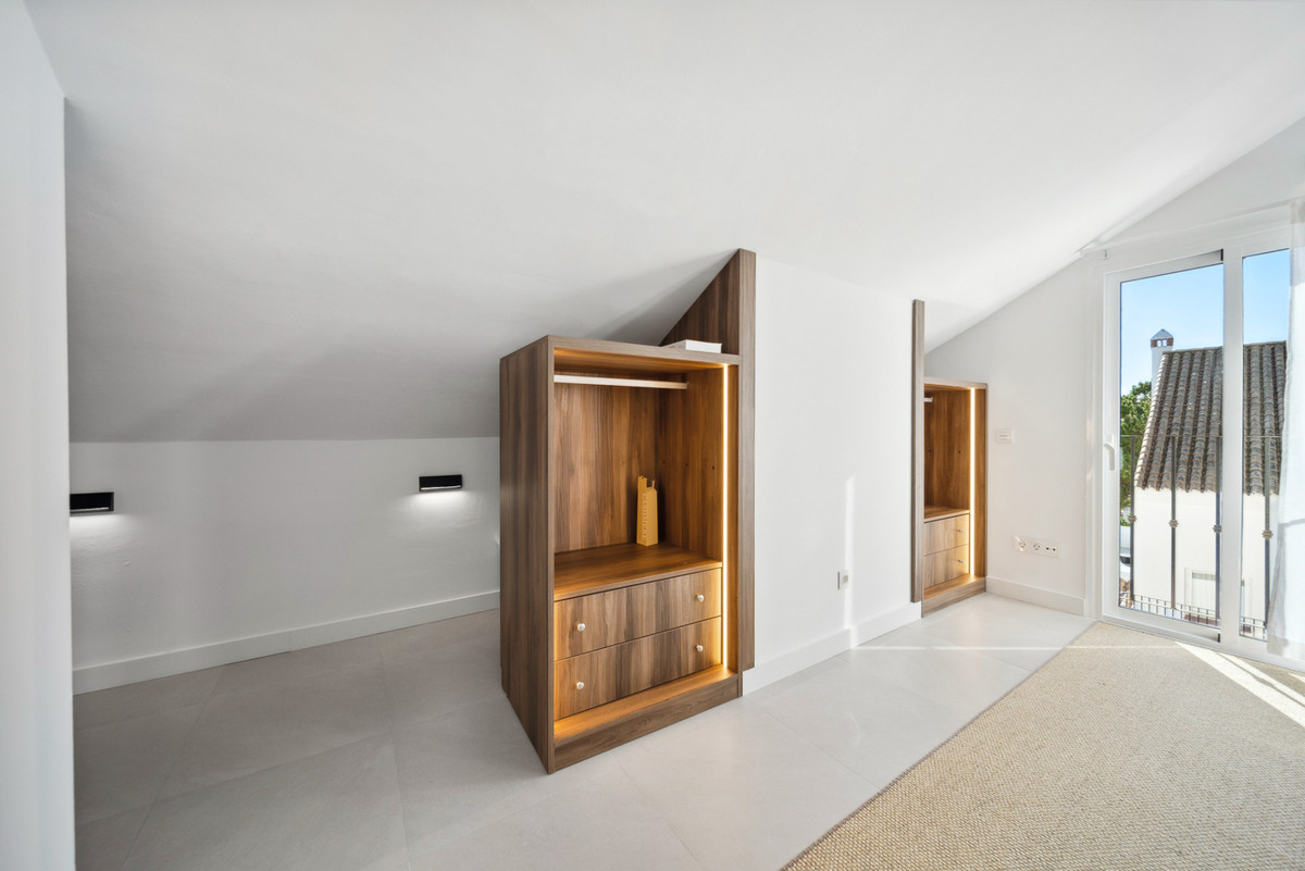 Property main view 33