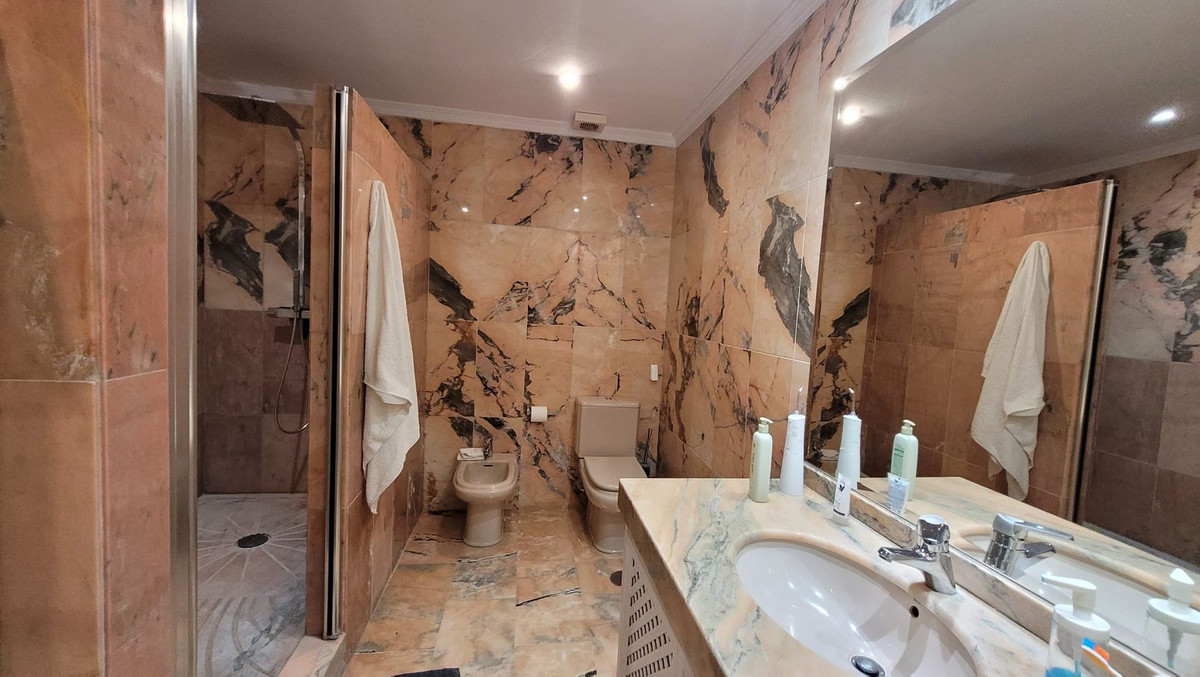 Appartement te koop in Nueva Andalucía | 3 slaapkamers H4853992