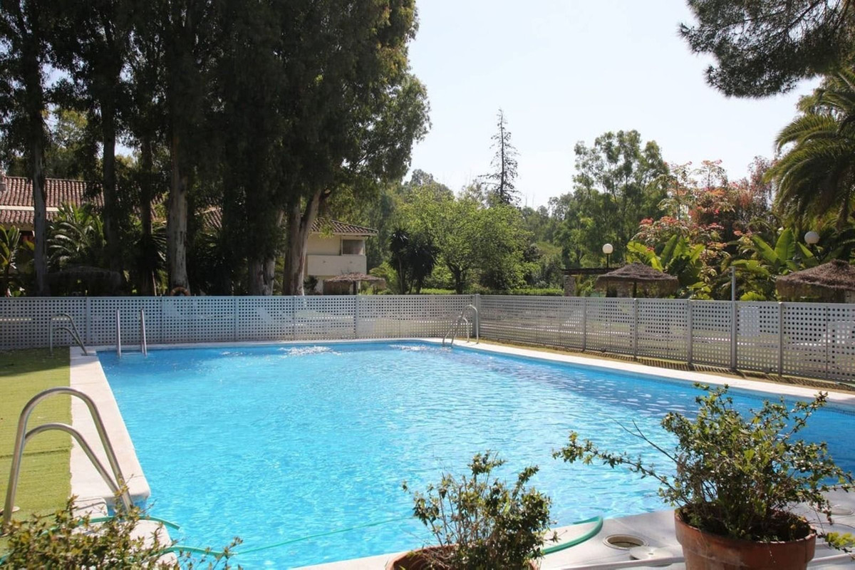 Tussenverdieping Appartement in Nueva Andalucía-17