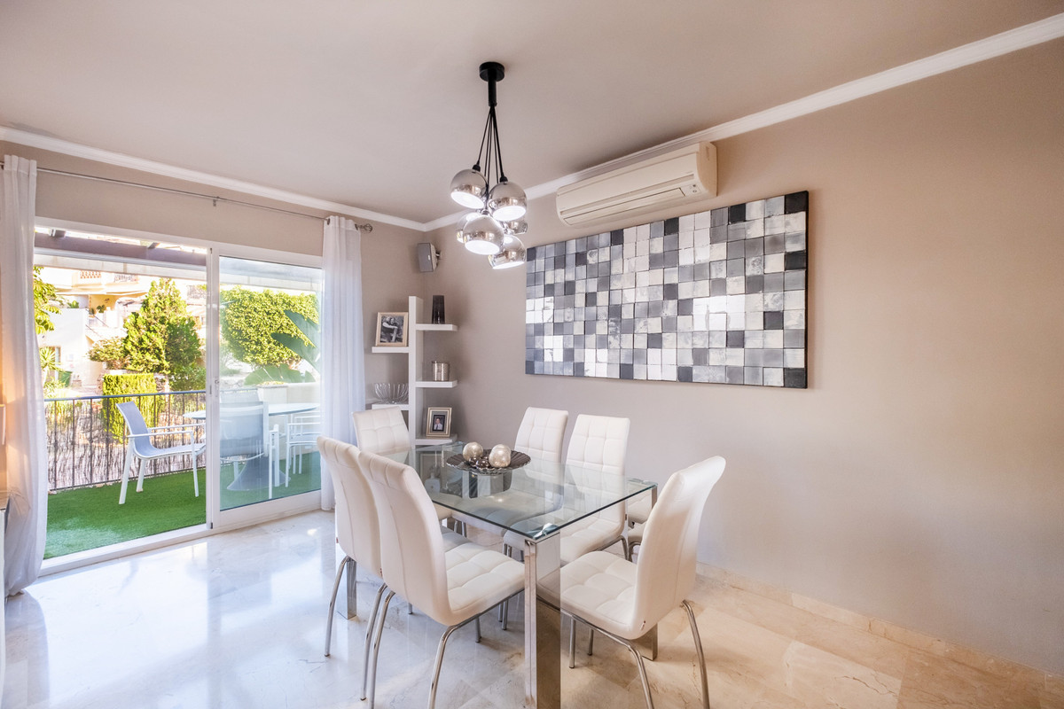 Penthouse in Nueva Andalucía-18