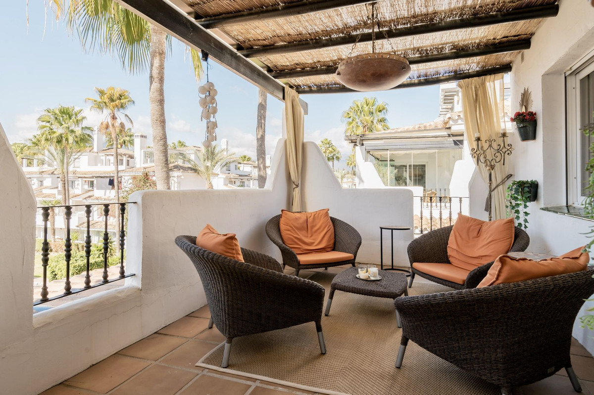 Appartement te koop in Nueva Andalucía | 2 slaapkamers H4951897